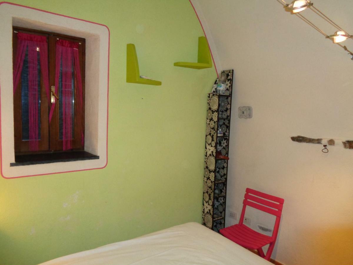 Apartment Medieval Village Isolabona Bagian luar foto
