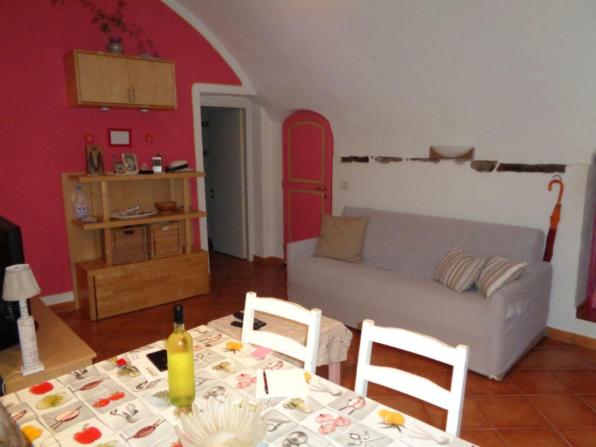 Apartment Medieval Village Isolabona Bagian luar foto