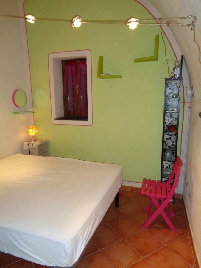 Apartment Medieval Village Isolabona Bagian luar foto