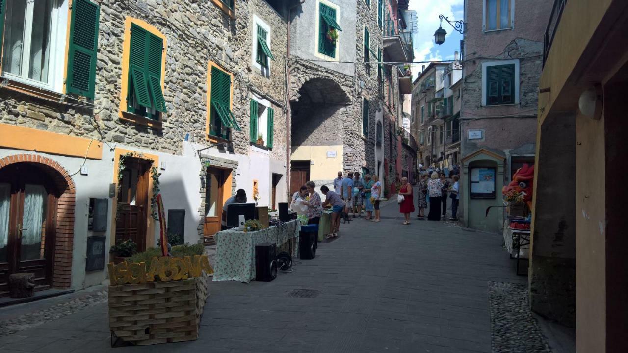 Apartment Medieval Village Isolabona Bagian luar foto